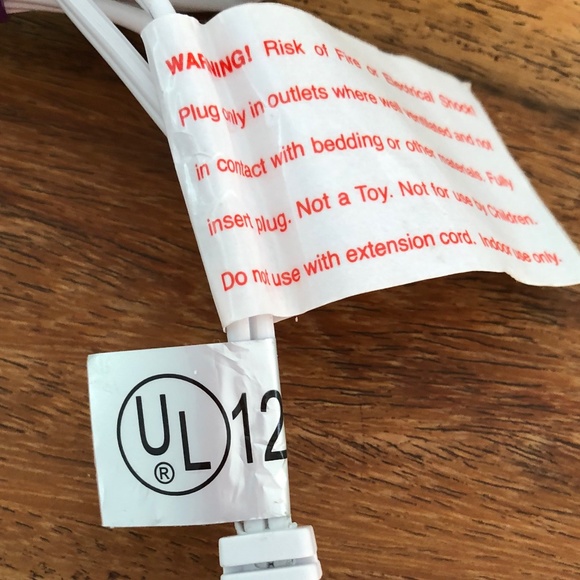 Ibis & Orchid Design - Hibiscus & Hummingbird Night Lamp - Picture 13 of 16